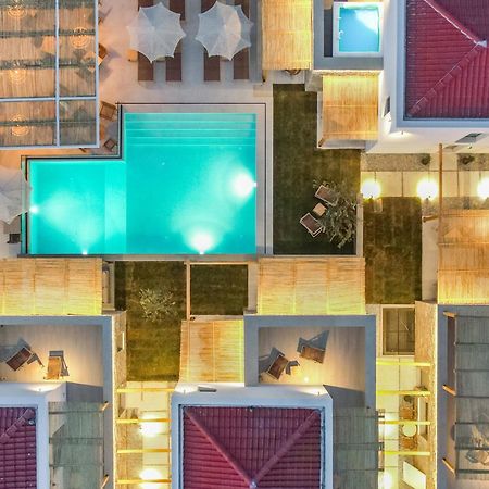 Azzure Luxury Suites Потос Екстериор снимка