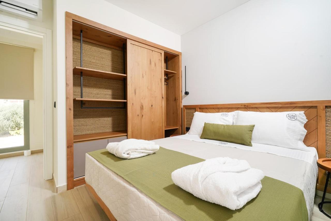 Azzure Luxury Suites Потос Екстериор снимка