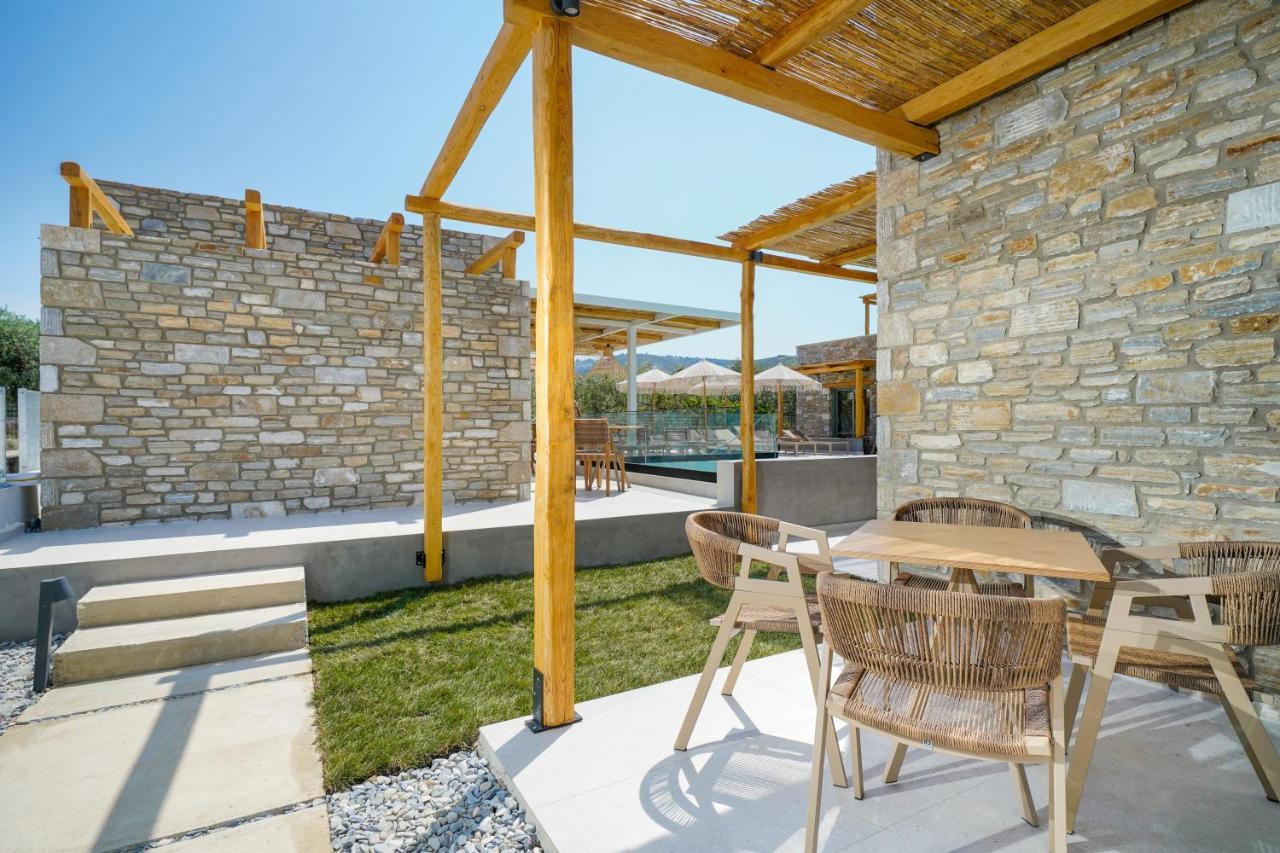 Azzure Luxury Suites Потос Екстериор снимка