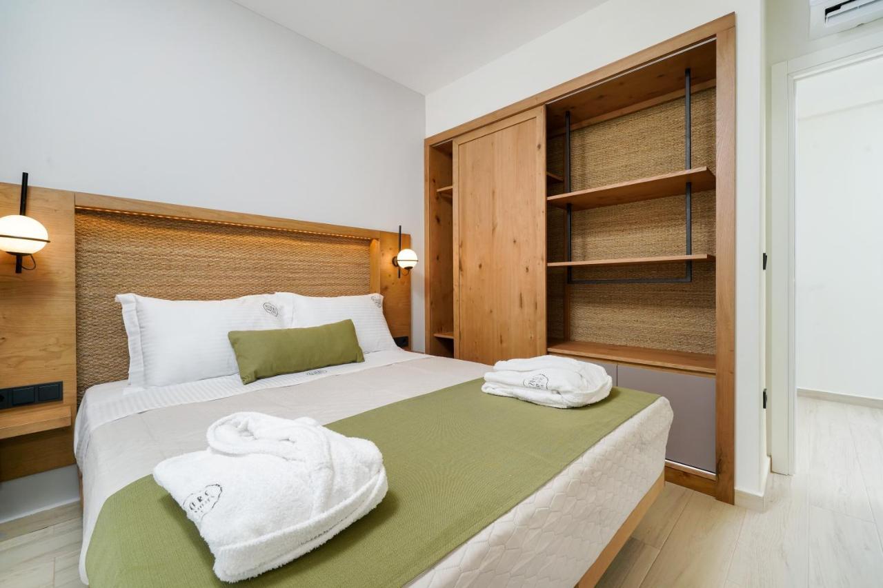 Azzure Luxury Suites Потос Екстериор снимка